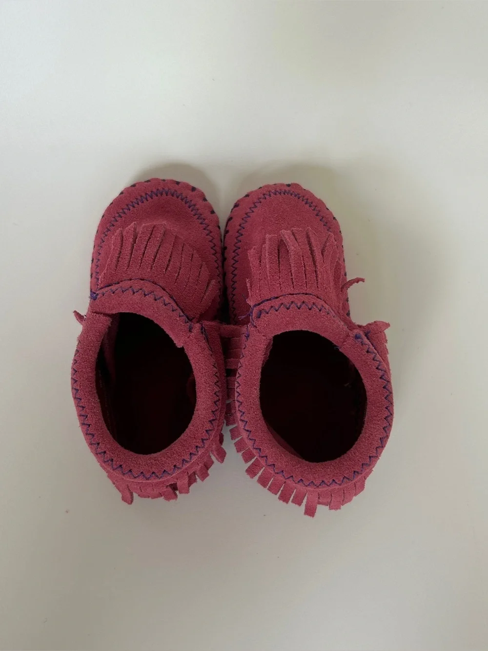 Minnetonka Baby Girl Infant Leather Moccasins Size 2 Fringe